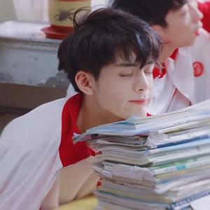 小sao货奶都湿透了还嘴硬动漫
